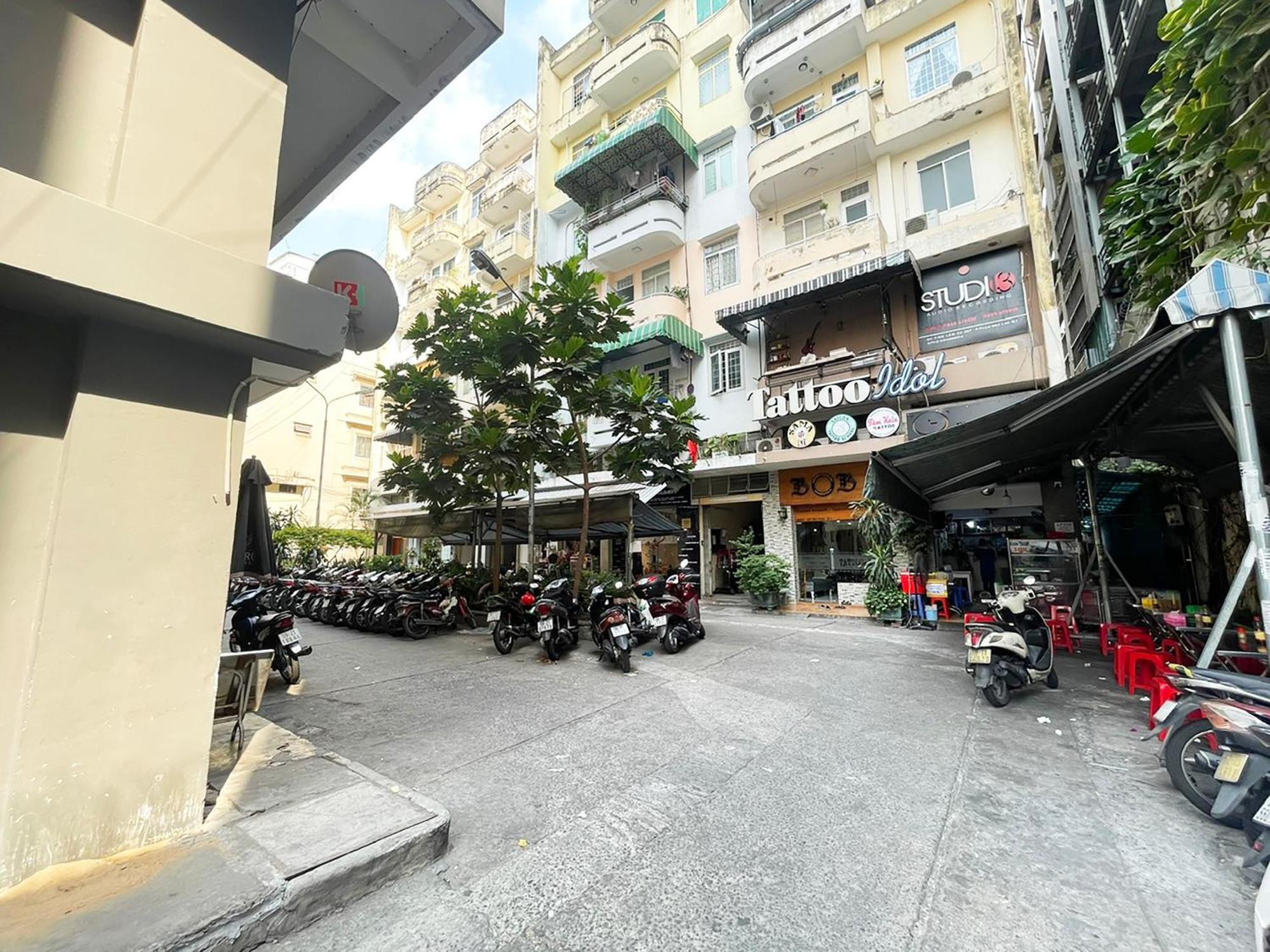 Ductai's & Behind In Bui Vien St Căn hộ TP. Hồ Chí Minh